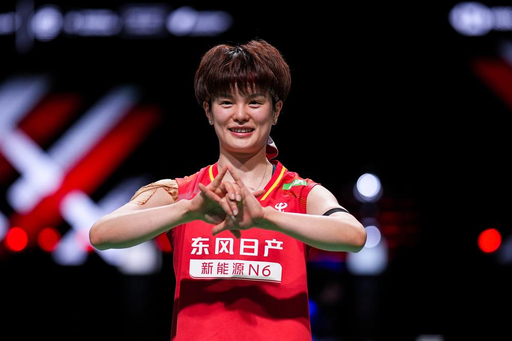 从追风少年到中国男篮旗帜王治郅跨越时代的热血传奇人生故事篇章解析